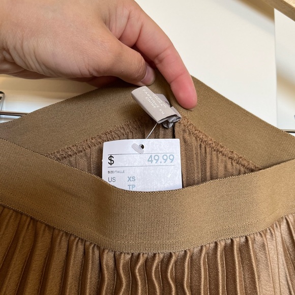 H&M Midi Skirt - Picture 3 of 5